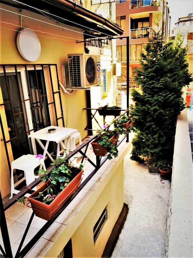 Tera Apartment Burgasz Kültér fotó